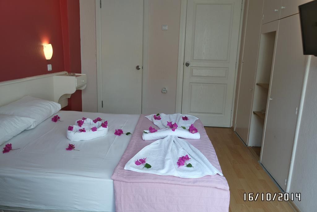 Villa Dedem Hotel Foca Szoba fotó